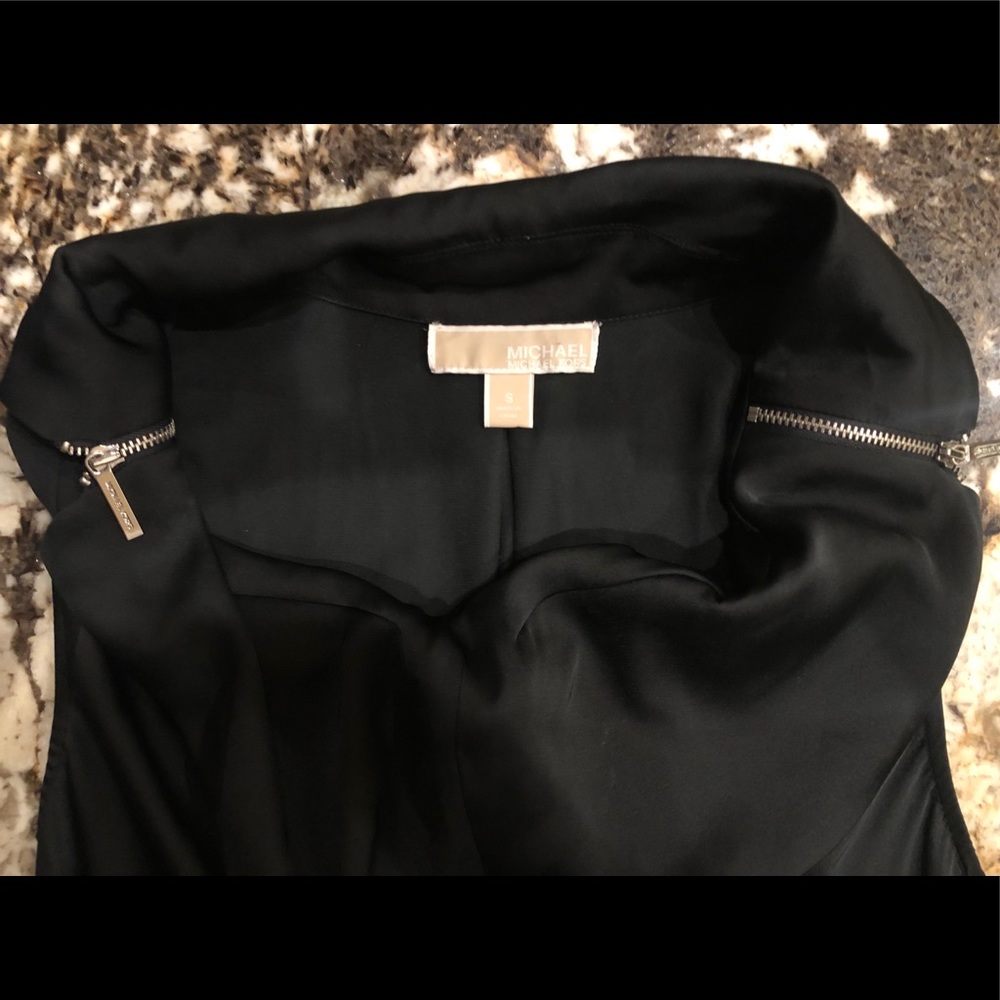Michael Kors scoop neck tank with zippers - Picture 3 of 3